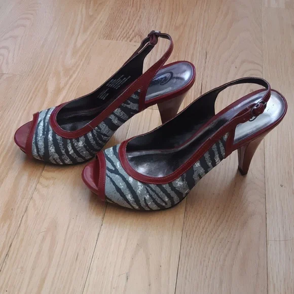 Candie’s Zebra Print Heels, New - Picture 4 of 6